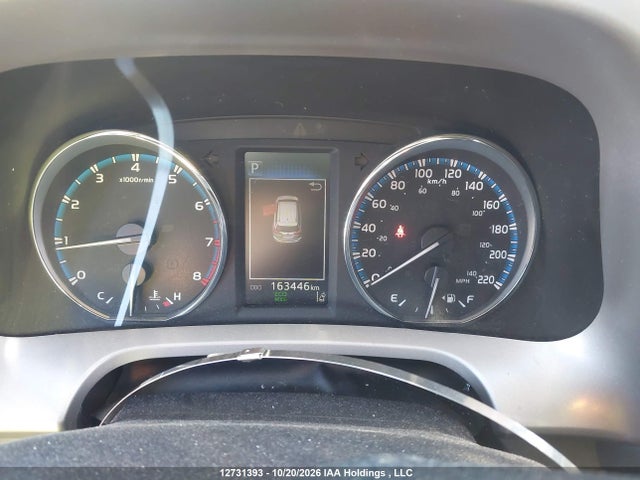 2T3BFREVXJW739552 Toyota RAV4 LE