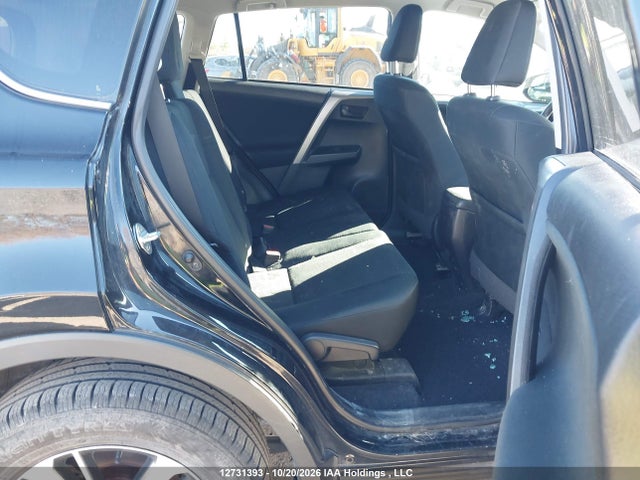 2T3BFREVXJW739552 Toyota RAV4 LE