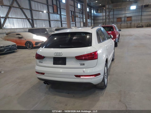 Audi Q3 PREMIUM 2018 WA1ECCFS5JR034711 Image 17