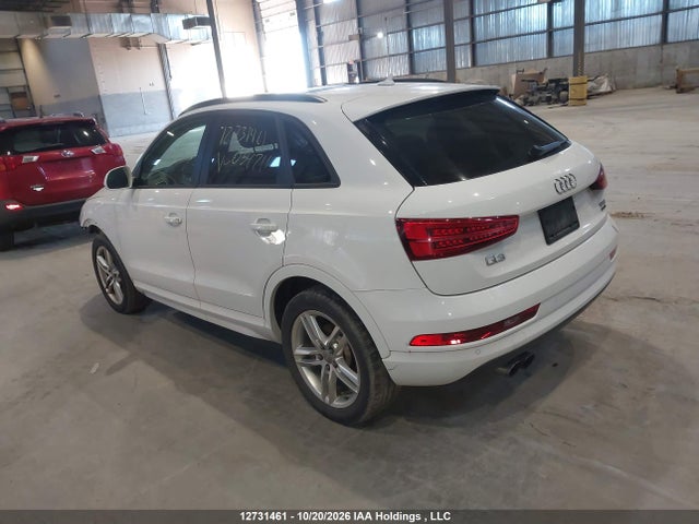 Audi Q3 PREMIUM 2018 WA1ECCFS5JR034711 Image 3
