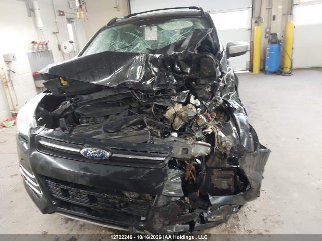 1FMCU9G94FUB51740 Ford ESCAPE SE