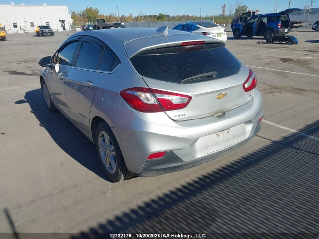 Chevrolet Cruze Lt Auto 2018 3G1BE6SM7JS646054 Image 3