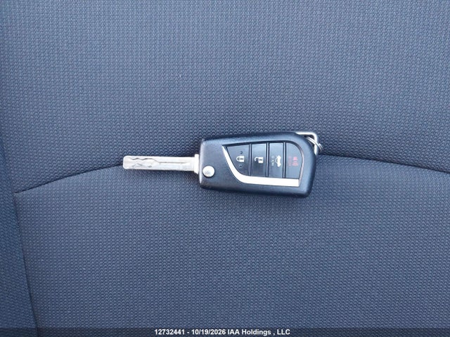 12732441 :رقم المزاد ، 5YFBPMBE1NP347743 vin ، 2022 Toyota Corolla Le مزاد بيع