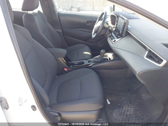 12732441 :رقم المزاد ، 5YFBPMBE1NP347743 vin ، 2022 Toyota Corolla Le مزاد بيع