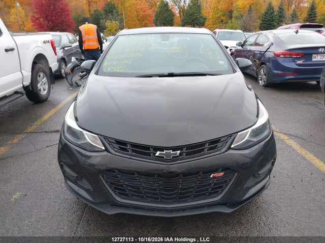 12727113 :رقم المزاد ، 1G1BE5SM7J7230885 vin ، 2018 Chevrolet Cruze Lt Auto مزاد بيع