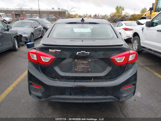 12727113 :رقم المزاد ، 1G1BE5SM7J7230885 vin ، 2018 Chevrolet Cruze Lt Auto مزاد بيع
