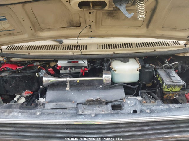 12698644 :رقم المزاد ، 2GBJG31M9E4174280 vin ، 1984 Chevrolet G30 مزاد بيع