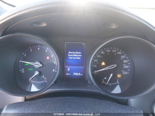 Toyota C-HR XLE 2018 NMTKHMBX5JR042115 Image 7