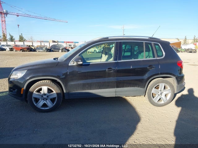 2010 Volkswagen Tiguan Se/sel მანქანა იყიდება აუქციონზე, vin: WVGBV7AX3AW518841, აუქციონის ნომერი: 12732752