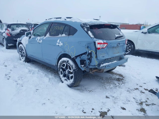 Subaru Crosstrek Limited 2018 JF2GTAMC7JH332831 Image 3