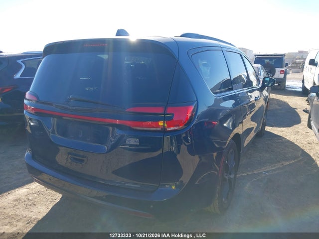Auction sale of the 2025 Chrysler Pacifica Limited, vin: 2C4RC1GG2SR582165, lot number: 12733333