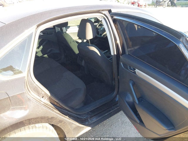 12733445 :رقم المزاد ، 1VWAA7A31JC024534 vin ، 2018 Volkswagen Passat 2.0 Tsi Trendline+ مزاد بيع