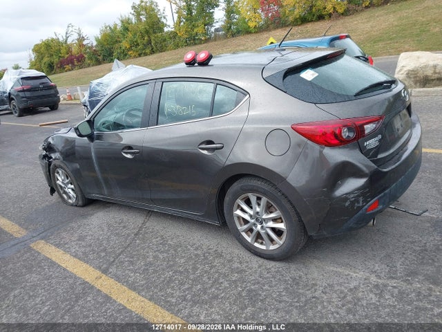 3MZBM1L79GM318215 Mazda Mazda3 Gs