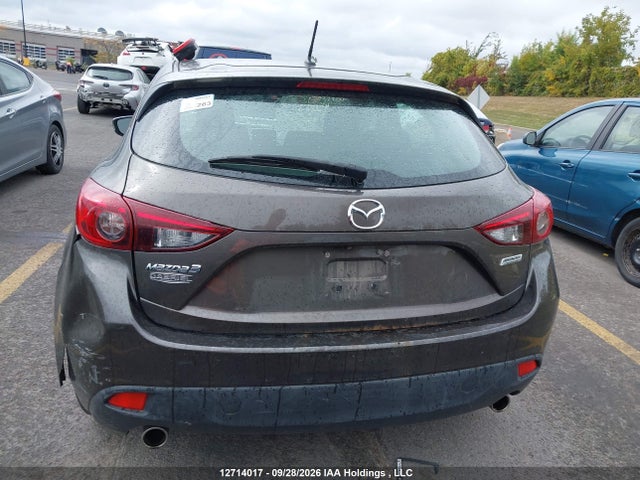 3MZBM1L79GM318215 Mazda Mazda3 Gs