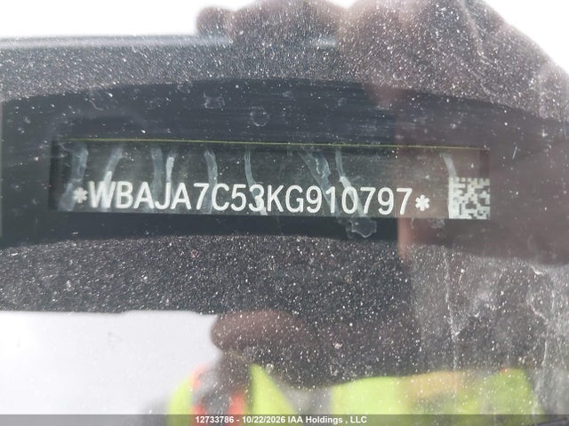 WBAJA7C53KG910797 BMW 530i Xdrive
