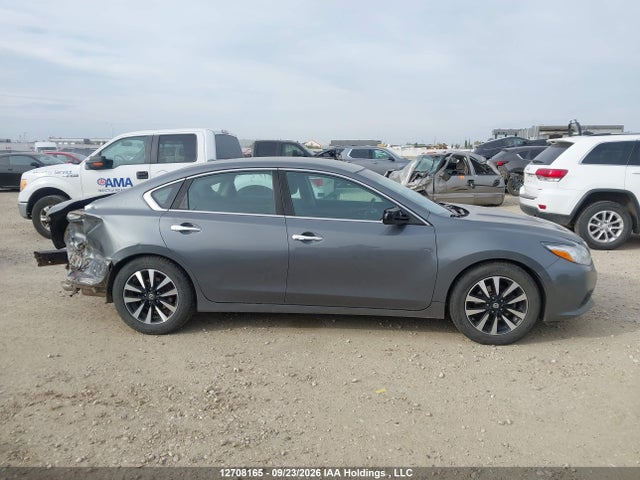 1N4AL3APXJC104655 Nissan Altima 2.5 S/2.5 Sl Tech/2.5 Sv