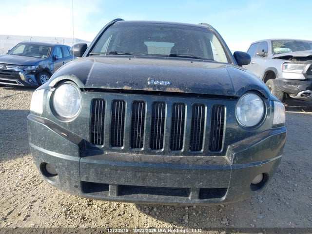 12733875 :رقم المزاد ، 1J4NF4FB6AD628136 vin ، 2010 Jeep Compass Sport مزاد بيع