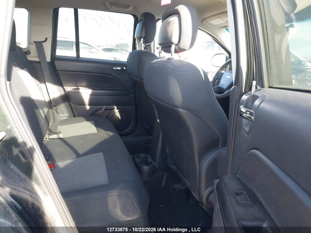 12733875 :رقم المزاد ، 1J4NF4FB6AD628136 vin ، 2010 Jeep Compass Sport مزاد بيع