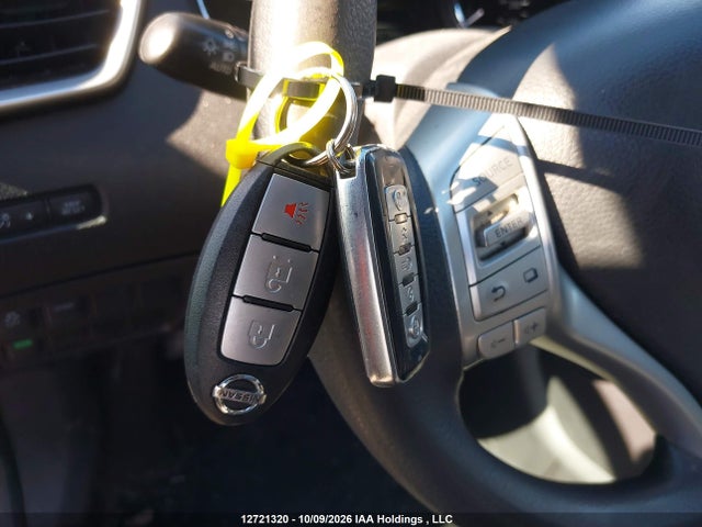 Nissan ROGUE S/SV 2015 5N1AT2MT0FC881927 Image 11