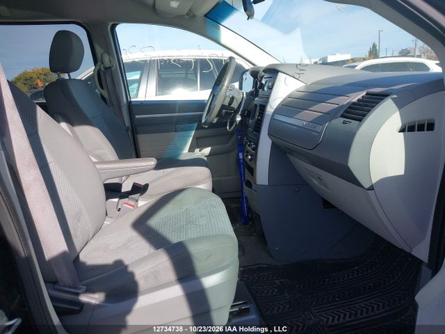2010 Dodge Grand Caravan Se მანქანა იყიდება აუქციონზე, vin: 2D4RN4DE4AR255928, აუქციონის ნომერი: 12734738
