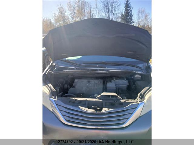 Продаж на аукціоні авто 2012 Toyota Sienna Xle/limited, vin: 5TDDK3DCXCS036927, номер лоту: 12734792