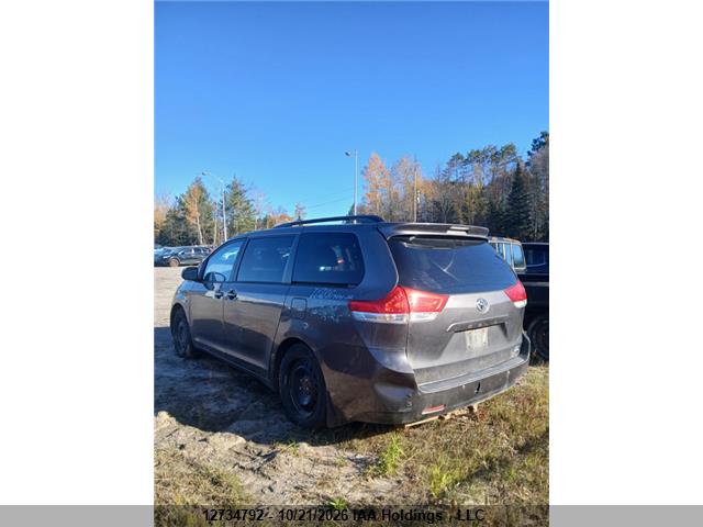 Продаж на аукціоні авто 2012 Toyota Sienna Xle/limited, vin: 5TDDK3DCXCS036927, номер лоту: 12734792
