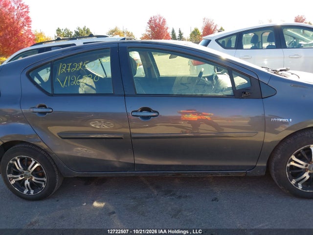 Продаж на аукціоні авто 2016 Toyota Prius C Technology, vin: JTDKDTB38G1126830, номер лоту: 12722507
