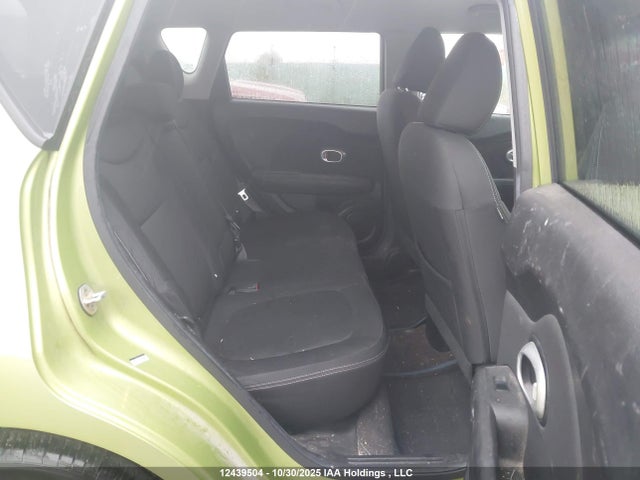12439504 :رقم المزاد ، KNDJN2A26E7740801 vin ، 2014 Kia Soul مزاد بيع