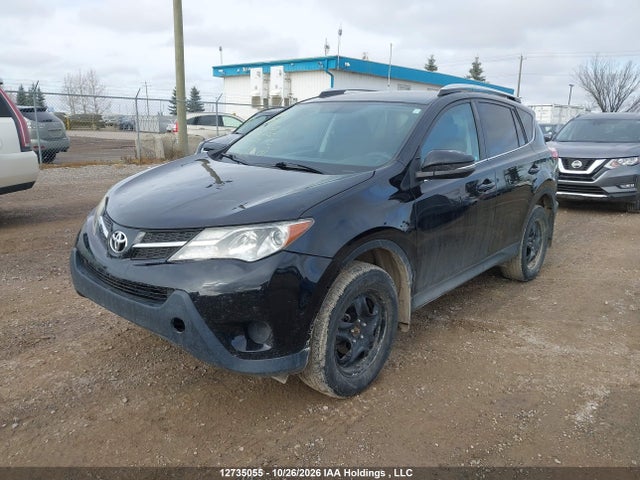 2T3BFREV4EW158649 Toyota RAV4 LE