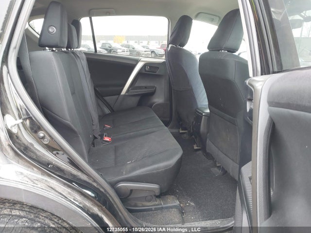 2T3BFREV4EW158649 Toyota RAV4 LE