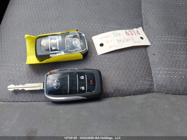 12735125 :رقم المزاد ، 2T1KU4EE8CC779652 vin ، 2012 Toyota Matrix مزاد بيع
