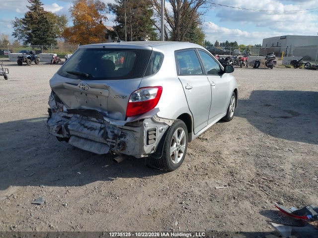 12735125 :رقم المزاد ، 2T1KU4EE8CC779652 vin ، 2012 Toyota Matrix مزاد بيع