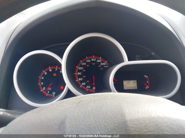 12735125 :رقم المزاد ، 2T1KU4EE8CC779652 vin ، 2012 Toyota Matrix مزاد بيع