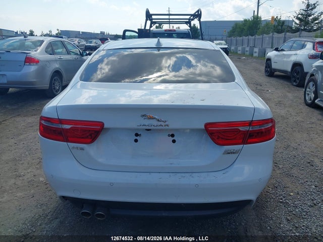Jaguar Xe 20d Prestige 2018 SAJAK4FN8JCP38820 Image 16
