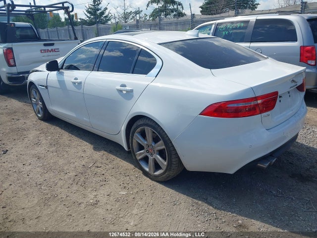 Jaguar Xe 20d Prestige 2018 SAJAK4FN8JCP38820 Image 3