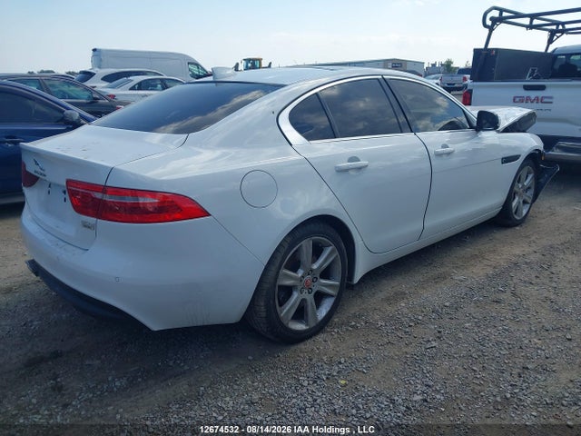 Jaguar Xe 20d Prestige 2018 SAJAK4FN8JCP38820 Image 4