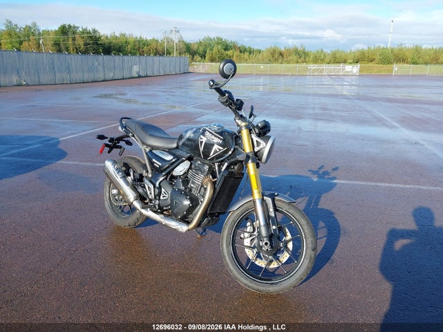 12696032 :رقم المزاد ، SMTT127Y8RNA05825 vin ، 2024 Triumph Motorcycle Speed 400 مزاد بيع