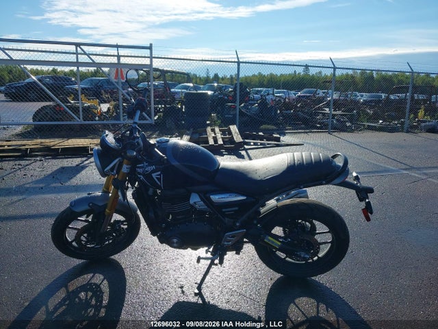 12696032 :رقم المزاد ، SMTT127Y8RNA05825 vin ، 2024 Triumph Motorcycle Speed 400 مزاد بيع