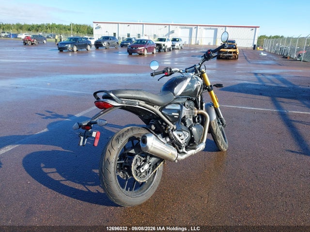 12696032 :رقم المزاد ، SMTT127Y8RNA05825 vin ، 2024 Triumph Motorcycle Speed 400 مزاد بيع