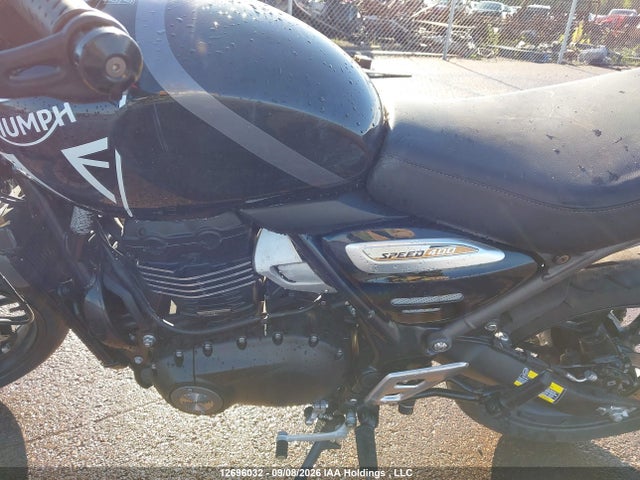 12696032 :رقم المزاد ، SMTT127Y8RNA05825 vin ، 2024 Triumph Motorcycle Speed 400 مزاد بيع