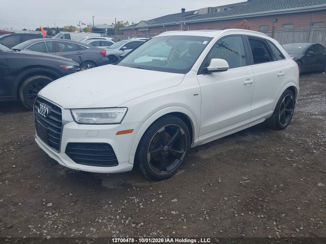 Audi Q3 2.0t Technik 2017 WA1GCCFS2HR006898 Image 2