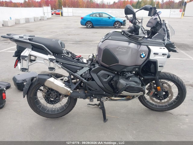 Продажа на аукционе авто 2025 Bmw R 1300 Gs Adventure, vin: WB10M3304S6L53758, номер лота: 12710778