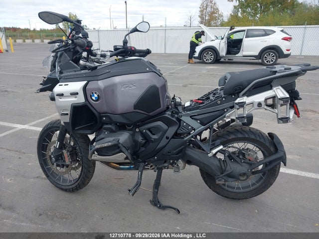 Продажа на аукционе авто 2025 Bmw R 1300 Gs Adventure, vin: WB10M3304S6L53758, номер лота: 12710778