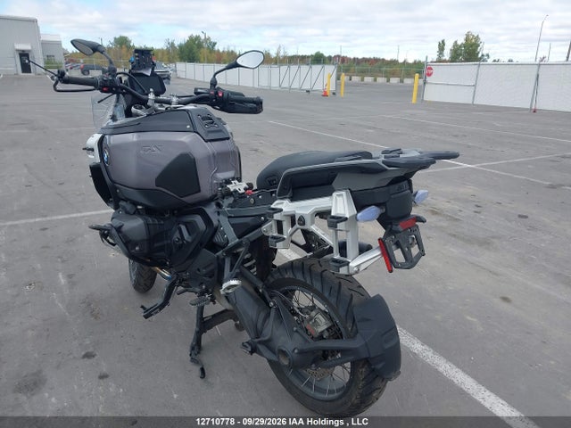 Продажа на аукционе авто 2025 Bmw R 1300 Gs Adventure, vin: WB10M3304S6L53758, номер лота: 12710778