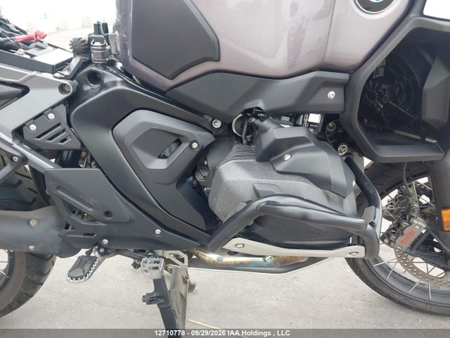 Продажа на аукционе авто 2025 Bmw R 1300 Gs Adventure, vin: WB10M3304S6L53758, номер лота: 12710778