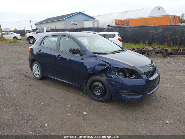 12711291 :رقم المزاد ، 2T1KU4EE1EC132710 vin ، 2014 Toyota Matrix Wagon مزاد بيع