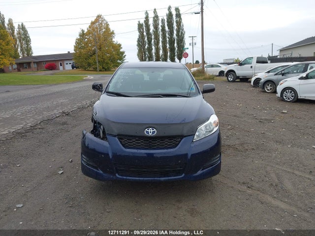 12711291 :رقم المزاد ، 2T1KU4EE1EC132710 vin ، 2014 Toyota Matrix Wagon مزاد بيع