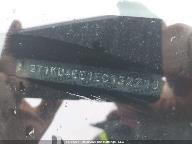 12711291 :رقم المزاد ، 2T1KU4EE1EC132710 vin ، 2014 Toyota Matrix Wagon مزاد بيع
