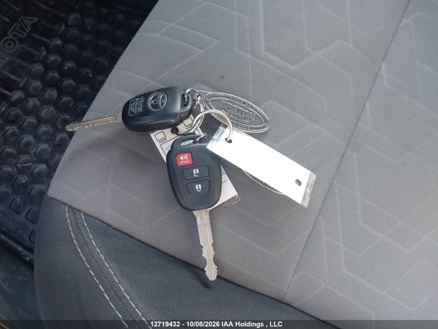 Продажа на аукционе авто 2022 Toyota Tacoma, vin: 3TYSZ5AN8NT066908, номер лота: 12719432