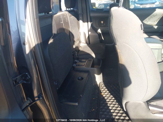 Продажа на аукционе авто 2022 Toyota Tacoma, vin: 3TYSZ5AN8NT066908, номер лота: 12719432